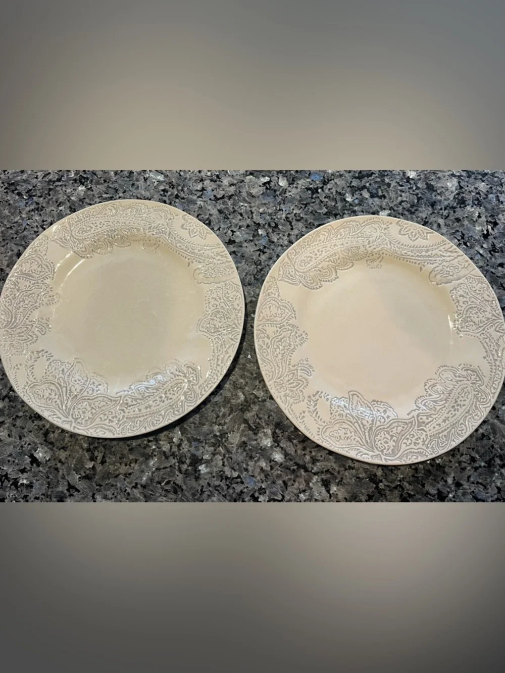 Pottery Barn Scarlett Dinner plates set of 3